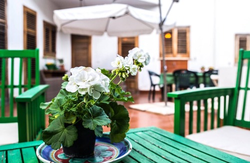Sferracavallo Apartment | Homerez - Spacious apartment Near the beach and garden