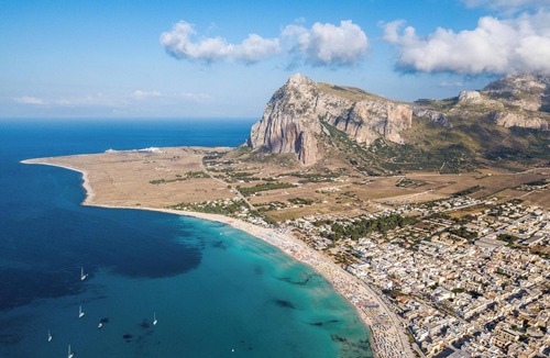 Trapani Apartment | Homerez - Spacious Apartment in Trapani, AC, 100 m²