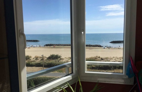 Cap d'Agde Apartment | Homerez - Spacious Apartment in Cap d'Agde - Sea View