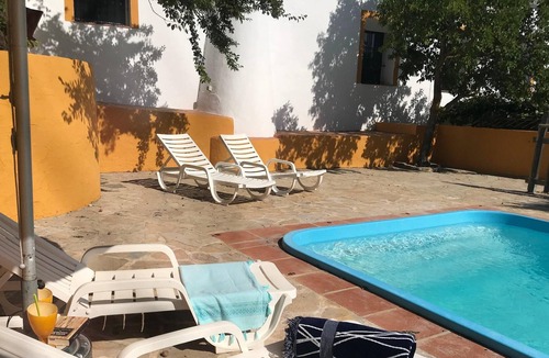 Osuna Villa | Homerez - Spacious villa for 6 ppl. with swimming-pool and terrace at El Saucejo