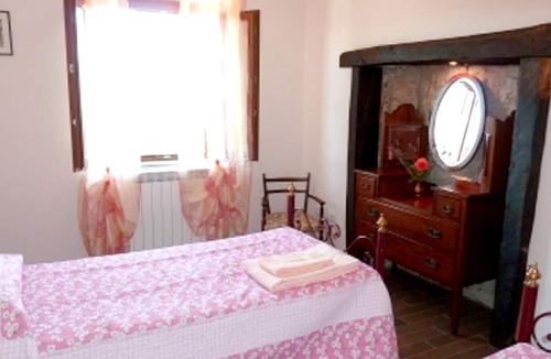 Barga Villa | Homerez - Spacious villa for 5 ppl. with garden and terrace at Barga