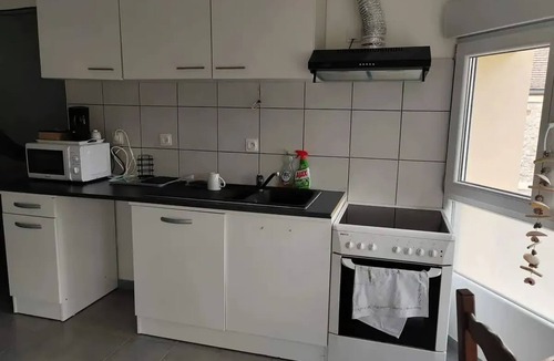 Ableiges Apartment | Homerez - Studio Abeliges