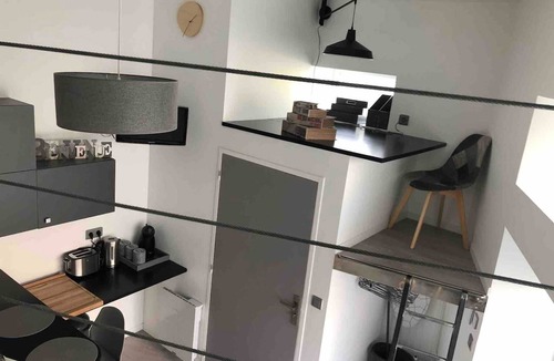 Vallieres Apartment | Homerez - Studio in Clermont-Ferrand