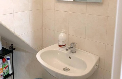 Municipio 4 Apartment | Homerez - Superb studio 1 km from the beach for 2 people in Bari
