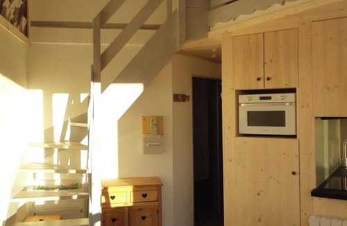 Val-Thorens Apartment | Homerez - Val Thorens Apt - Mountain View