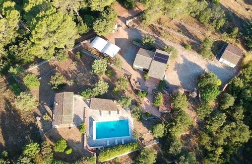 Entrecasteaux Villa | Homerez - Villa for 12 ppl. with swimming-pool and garden at Entrecasteaux