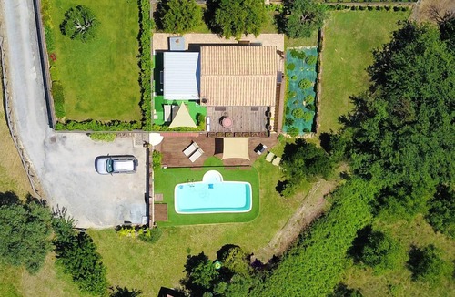 Castelplanio Villa | Homerez - Villa for 8 ppl. with swimming-pool and jacuzzi at Castelplanio