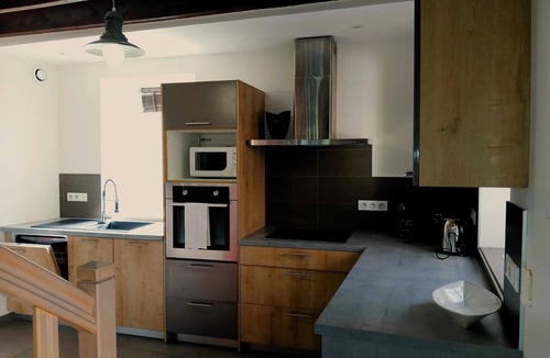 Crozes-Hermitage Villa | Homerez - Villa in Crozes-Hermitage