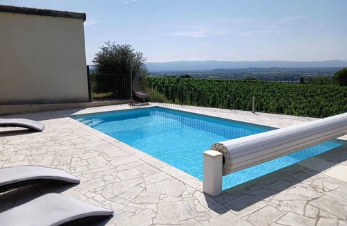 Crozes-Hermitage Villa | Homerez - Villa in Crozes-Hermitage