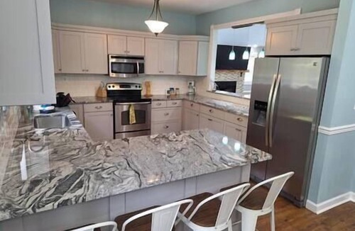 Foley House | Homerun Hideaway! Beach/OWA/Sports/Shopping