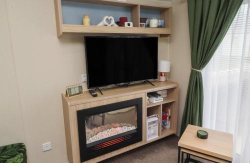 Cresswell House | Homeslea 33 Millennium Gardens