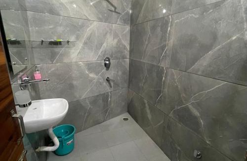 Amritsar House | Homestay Comforts 500m from Amritsar Airport