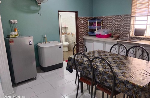 Lubok Buaya House | Homestay Haji Salleh by LTS