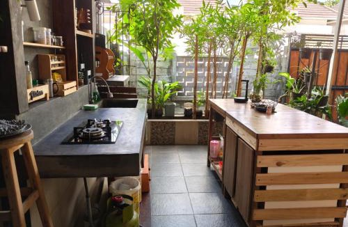 Kerambitan Apartment | Homestay Omah
