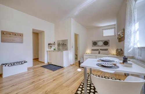 Caldaro Sulla Strada del Vino Apartment | HOMESTWENTY3 - Home five