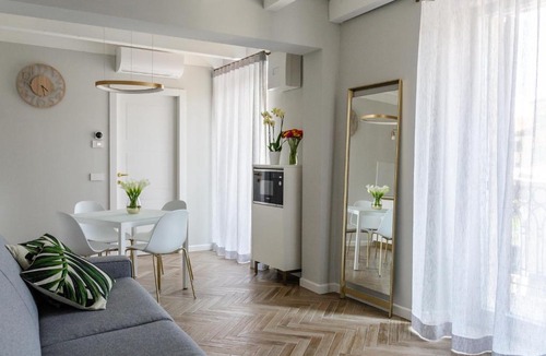 San Zeno Apartment | HomeThirtyFour