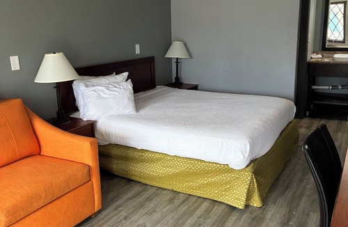 Flint Hotel | Hometown inn