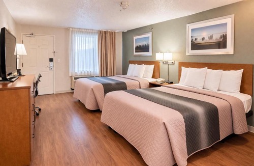George Bush Park/Eldridge Hotel | HomeTowne Studios by Red Roof Houston - West Oaks - Energy Corridor