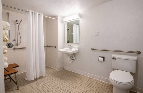 George Bush Park/Eldridge Hotel | HomeTowne Studios by Red Roof Houston - West Oaks/Energy Corridor