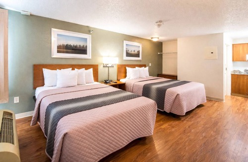 George Bush Park/Eldridge Hotel | HomeTowne Studios by Red Roof Houston - West Oaks/Energy Corridor