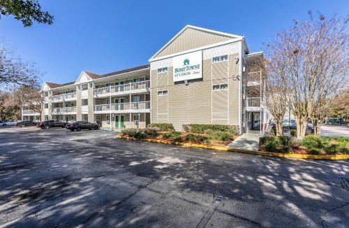 Casselberry Hotel | HomeTowne Studios by Red Roof Orlando - Casselberry