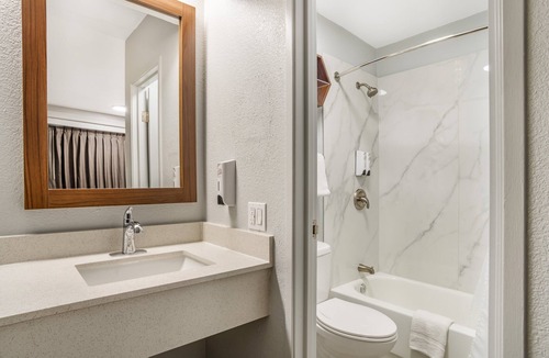 Conestee Hotel | HomeTowne Studios by Red Roof Greenville