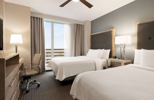 Spruce Hill Hotel | Homewood Suites by Hilton University City