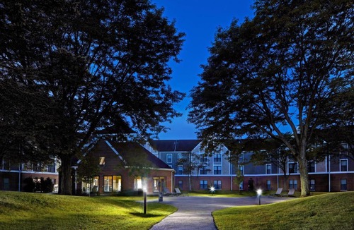Lincolnshire Hotel | Homewood Suites by Hilton Chicago-Lincolnshire