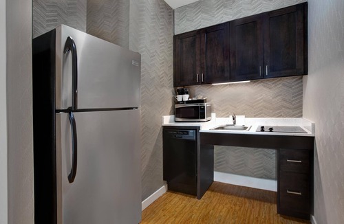 Lincolnshire Hotel | Homewood Suites by Hilton Chicago-Lincolnshire