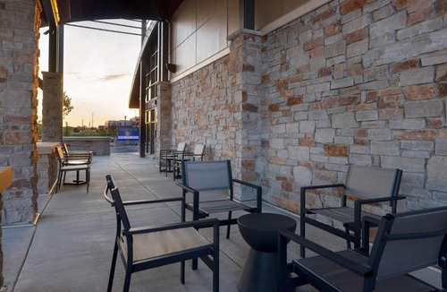 Oak Creek Hotel | Homewood Suites By Hilton Oak Creek Milwaukee
