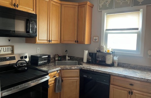 West Hempstead Apartment | Homey Hideaway