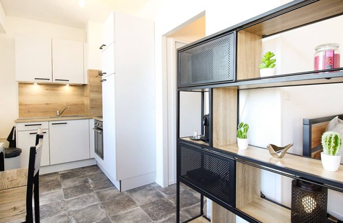Annemasse Apartment | Homey Infinity - Downtown/Near Geneva/Wifi