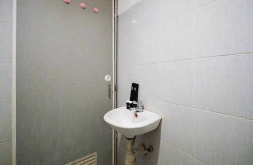 Surabaya Apartment | Homey Studio Apartment At Dian Regency