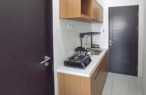 Sidoarjo Apartment | Homey Studio With Easy Pool Access Apartment At Suncity Residence