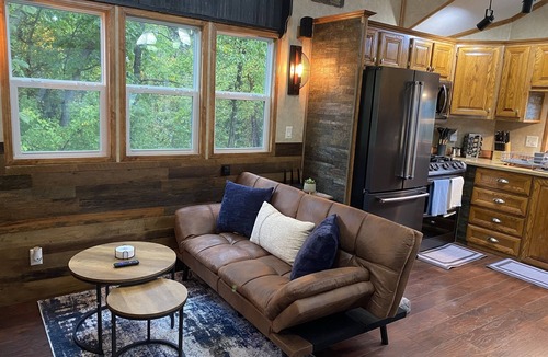 Bloomington Villa | Homey Villa with Loft in Bloomington