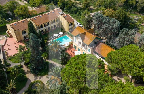 Roseto degli Abruzzi Apartment | Homiday - Villa Rosella