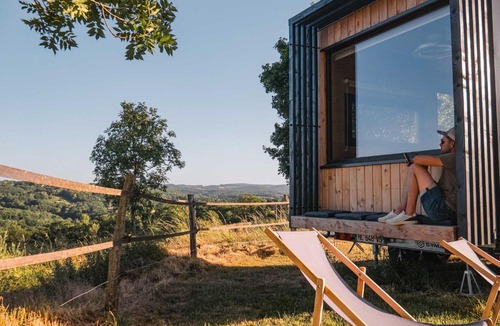 Charbonnieres-les-Vieilles House | Homnest - Confins des Domes - Volvic & Vulcania