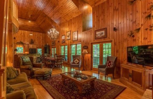 Foscoe House | Honey Bear Haven