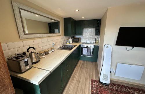 East Drayton Apartment | Honey Cottage behind Wilmot House