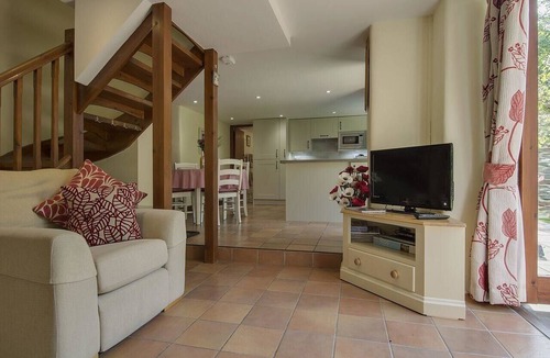 Bridestowe Cottage | Honey House