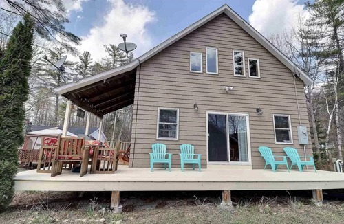 Croydon House | Honeymoon Cabin | Cozy Waterfront Access Retreat