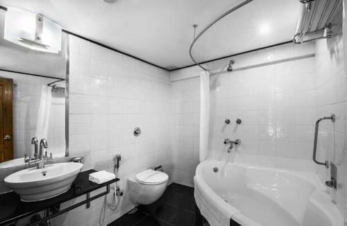 Manali Hotel | Honeymoon Inn
