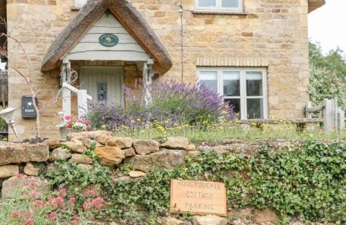 Whichford House | Honeysuckle Cottage Brailes