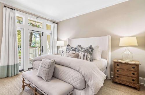 Beach District House | Honeysuckle