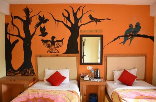 Sauraha Hotel | Hong Qi Hotel