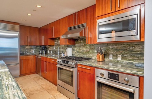 Honokowai Condo | Honua Kai | Ocean View 3 BR Sleeps 8 | Car Incl. w/6+ Nights | HKH-550 by KBM