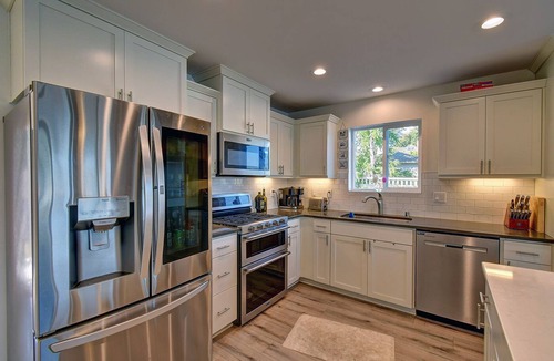Belfair House | Hood Canal waterfront five bedrooms hottub watercrafts boat launch Olympic view
