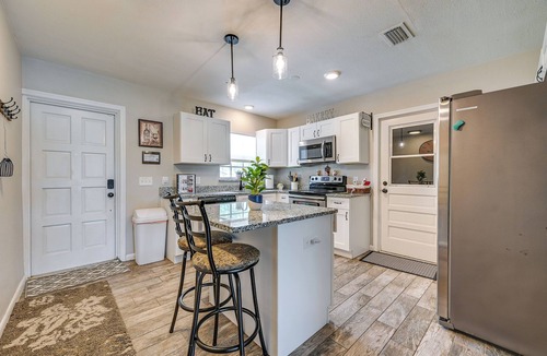 Winter Haven Cottage | Hook, Line & Leisure: Lakefront Gem w/Porch!