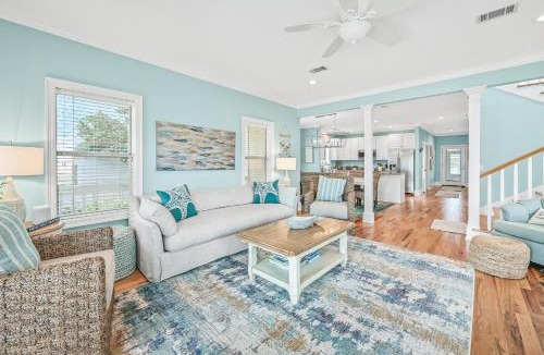 Crystal Beach House | Hook Wine & Sinker