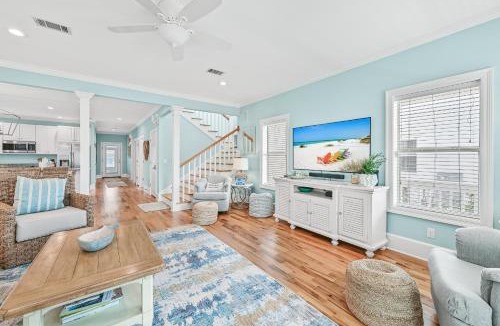 Crystal Beach House | Hook Wine & Sinker